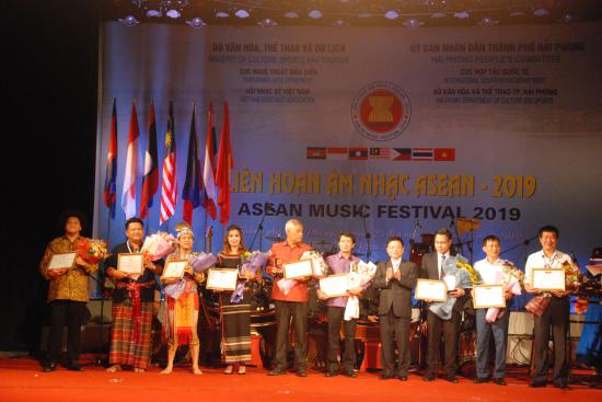 BẾ MẠC LIÊN HOAN ÂM NHẠC ASEAN 2019