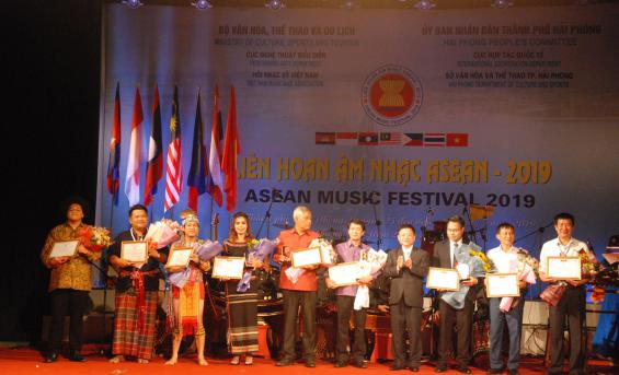 BẾ MẠC LIÊN HOAN ÂM NHẠC ASEAN 2019